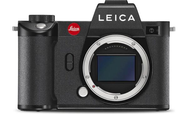 Leica SL2 Bundle with 24-70mm f/2.8 Lens 47-megapixel full-frame mirrorless camera with Bluetooth® and Wi-Fi - Image 6